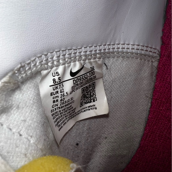 NIKE Men’s 8.5 “World Tour” Blazers - Picture 5 of 5